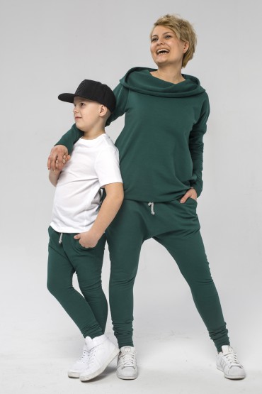 MOTHER AND SON - SET OF WOMEN'S TUNICS AND BAGGY TROUSERS FOR BOY - GREEN