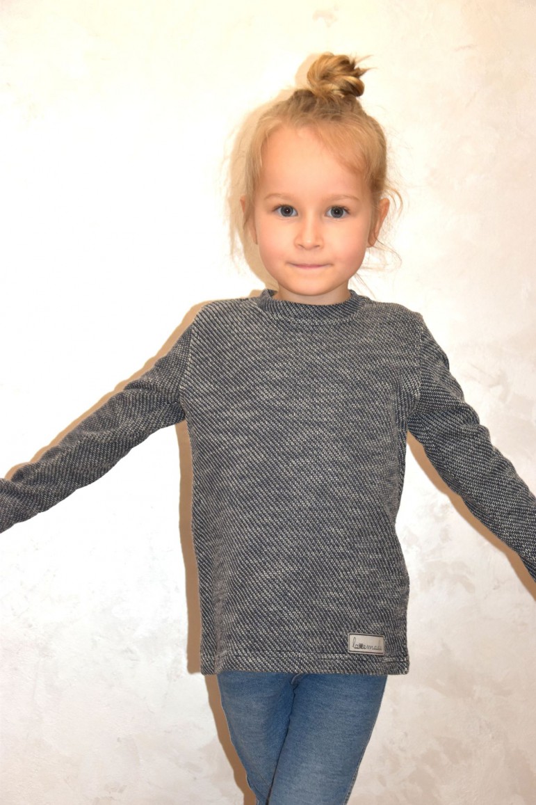 2UNISEX SWEATER FOR BOY AND GIRL