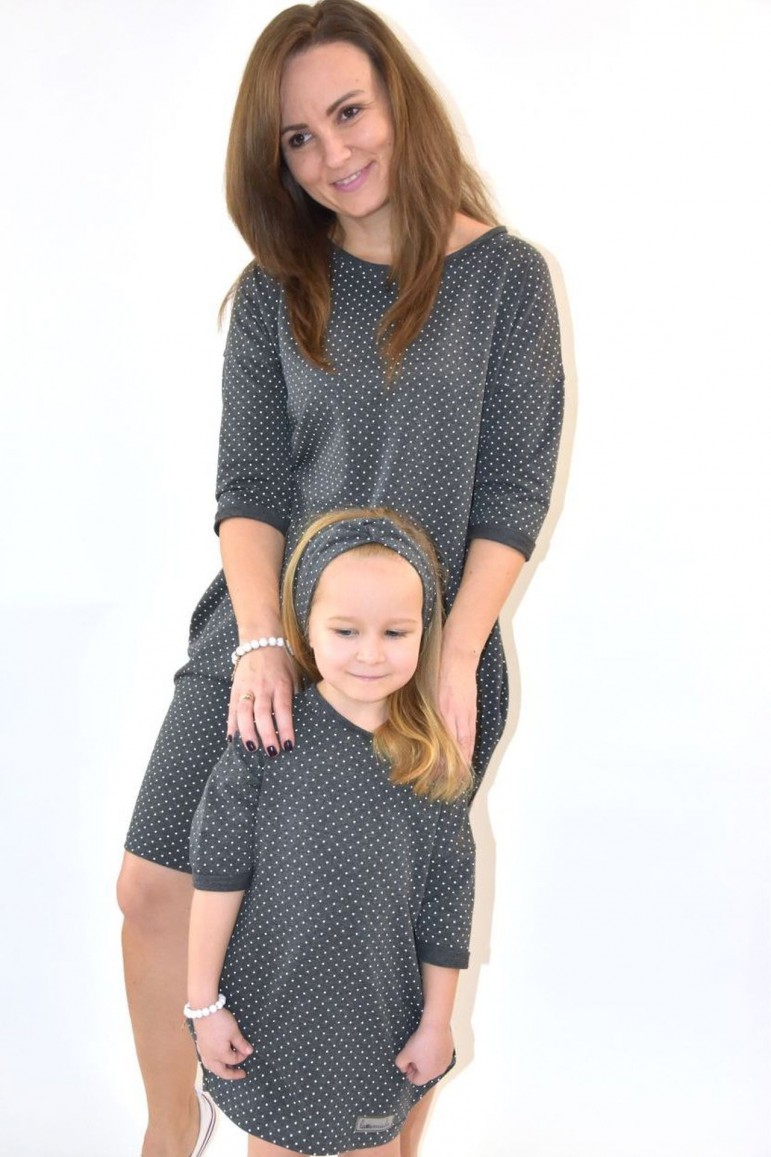 2Dresowe sukienki typu tunika dla mamy i córki - szare w kropki
