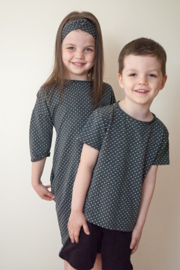 A SET FOR BROTHER AND SISTER - T SHIRT AND TUNIC WITH DOTS