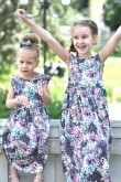 2A SET OF FLOWERED DRESSES FOR SISTERS WITH A V-NECK ON THE BACK