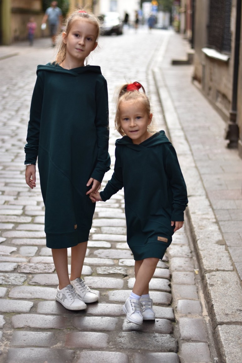 2A SET OF THE SAME HOODED SWEATSHIRTS FOR SISTERS - BOTTLE GREEN