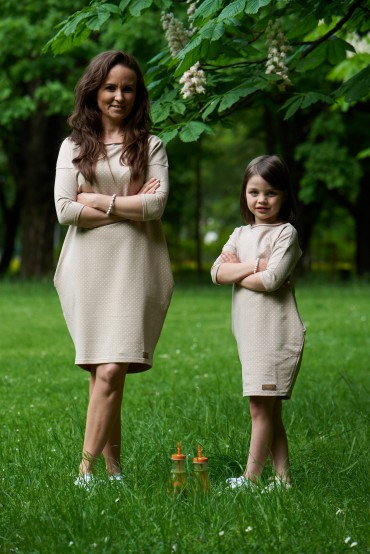 THE SET OF OVERSIZED TUNIC DRESSES FOR MOTHER AND DAUGHTER - BEIGE DOTS