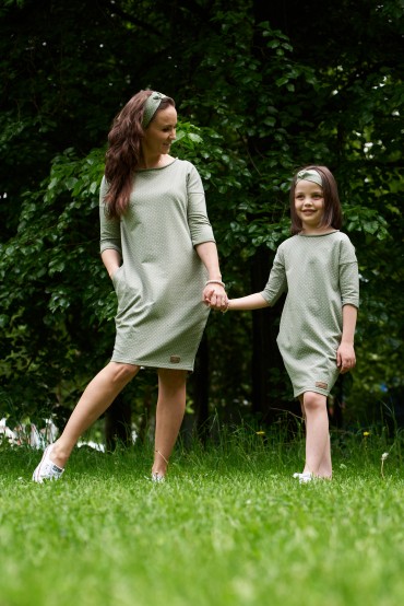 THE SET OF OVERSIZED TUNIC DRESSES FOR MOTHER AND DAUGHTER - PISTACHIO DOTS