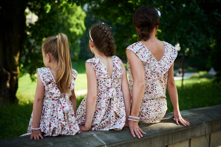 2A CHARMING SUMMER SET OF THE SAME DRESSES FOR MOM AND DAUGHTER FOR SPECIAL OCCASIONS - POWER OF FLOWERS