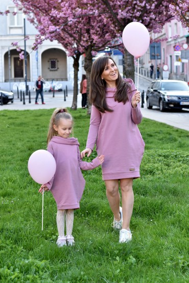 Sukienka dla mamy i córki różowa z kapturem