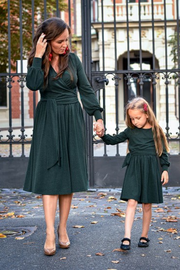 sukienki dla mamy i córki rozkloszowane zielone