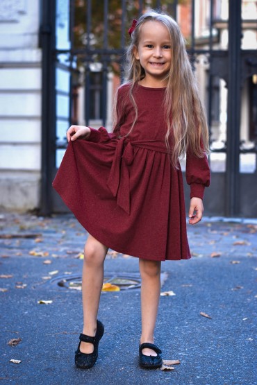 czerwona sukienka dla dziewczynki na święta